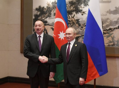 Azerbaycan Cumhurbaşkanı Aliyev ile Putin arasında kritik görüşme! Putin'den ilk mesaj...