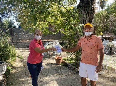 Kemer Belediyesi'nden Yaylalarda Yaşayan Vatandaşlara Maske