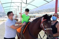 Serebral Palsi Hastası Çocuklar Özel Bir Gün Yaşadı