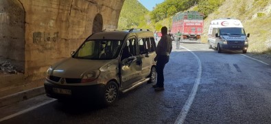 Tunceli'de Trafik Kazası Açıklaması1'i Ağır 2 Yaralı