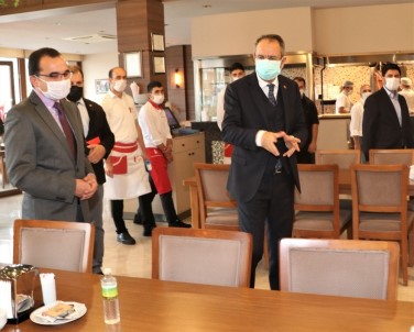 Sultanbeyli'de Korona Virüs Denetimleri Sürüyor