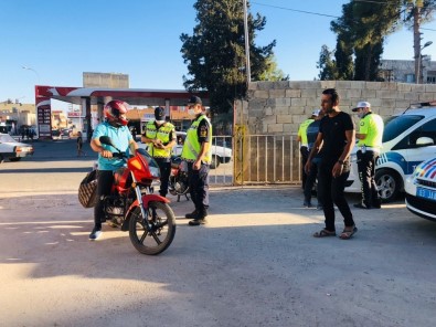 Suriye Sınırında Tescilsiz Ve Çalıntı Motosikletler Ele Geçirildi