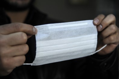 Almanya'da 15 Riskli Bölgede Halka Açık Yerlerde Maske Zorunluluğu Getirildi