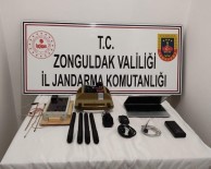 Define Arayan 6 Şüpheli Suçüstü Yakalandı