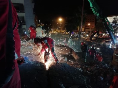 Denizli'den Giden Arama Kurtarma Ekipleri Çalışmalara Devam Ediyor