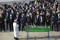 Depremde Hayatını Kaybeden Elif Son Yolculuğuna Uğurlandı