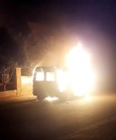 Park  Halindeki Minibüs Yandı