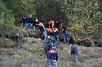 Sinop'ta Kayıp Olarak Aranan Yaşlı Adamın Cesedi Uçurumdan Çıkarıldı