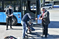 Başkent'te Toplu Taşıma Araçlarına Şeffaf Panel Uygulaması