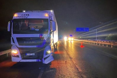 Samsun'da Tırın Çarptığı Yaya Hayatını Kaybetti