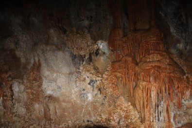 Yozgat'ta İnşaat Kazısı Sırasında Mağara Bulundu