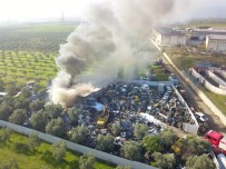 Bursa'da Geri Dönüşüm Fabrikasında Korkutan Yangın Haberi