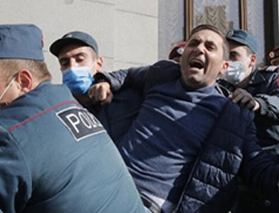 Ermenistan'da sular durulmuyor!