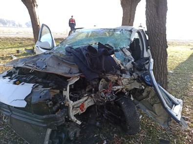 Kazada Ağır Yaralanan Sürücü Hayatını Kaybetti