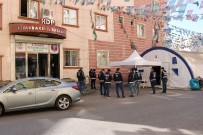 Terör Örgütü PKK Mensuplarınca 5 Yıl Önce Avludan Kaçırılan Kızının Yolunu Gözlüyor