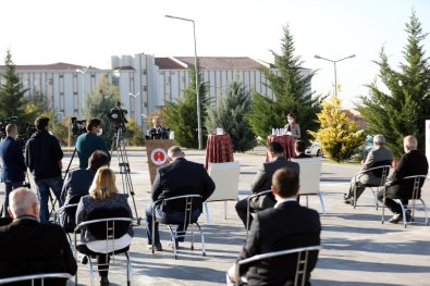 Başkan Yalçın'a 'Yılın Hayvanseveri' Beratı