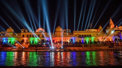 Hindistan'daki Diwali Işık Festivali'nden Renkli Görüntüler