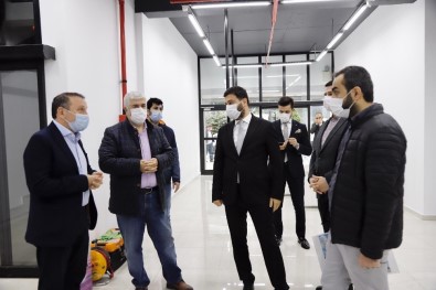 Kağıthane'de Elden Gönüle Sosyal Yardım Marketi