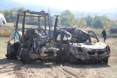 Alevler Önüne Geleni Yaktı; 2 Traktör, 1 Kamyonet, 50 Ton Arpa, Bin Adet Balya Ve 3 Ahır Kül Oldu