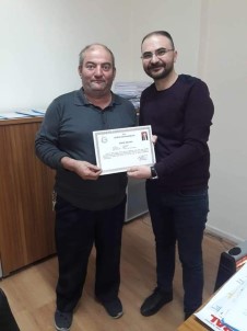 Gürün Kaymakamlığından 25 Yıllık Devlet Memuruna Başarı Belgesi