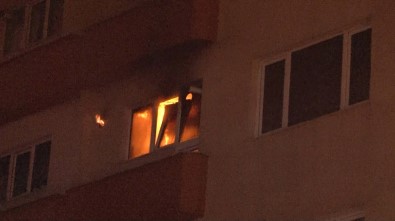 Şişli'de Bir Binanın 5'İnci Katında Korkutan Yangın Açıklaması 1 Ağır Yaralı