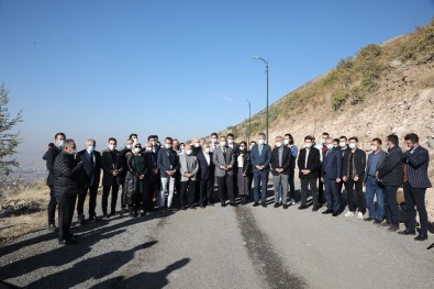 AK Parti Teşkilatı Ali Dağı'nda Ağaç Dikti