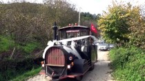 Bartın'da Kara Tren Lokomotifi Görünümlü Traktör Gelin Arabası Oldu