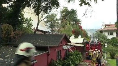 GÜNCELLEME - Üsküdar'da Tarihi Camide Yangın