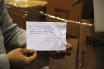 İzmir'e Gönderilen Yardım Kolilerinden Duygulandıran Notlar Çıkıyor Haberi