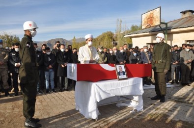 Şemdinli'de Vefat Eden Kıbrıs Gazisi Son Yolculuğuna Uğurlandı