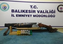 Balıkesir'de Polis 90 Aranan Şahıs Ve 40 Silah Yakaladı