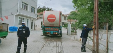 Marmara'da Çöp Konteynırları Temizleniyor