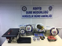 Hırsızlık Şüphelilerinin Evinden 2,5 Kilogram Esrar Çıktı
