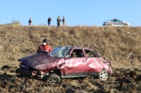 Sivas'ta Otomobil Tarlaya Uçtu Açıklaması 1'İ Ağır 4 Yaralı Haberi