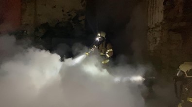 Yangında 5 Ev Kullanılamaz Hale Geldi