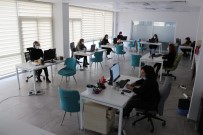 Korona Virüs İle Mücadelenin Masa Başındaki Kahramanları