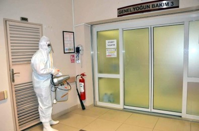 Nazilli Devlet Hastanesinde Dezenfekte İşlemleri Sürüyor