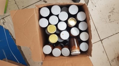 Adana'da 1 Ton Kaçak Cinsel İçerikli Macun Ele Geçirildi