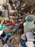 Bitlis'te Teröristlerce Toprağa Gömülmüş Malzemeler Ele Geçirildi Haberi