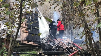 Tek Katlı Evde Çıkan Yangında 1 Kişi Hayatını Kaybetti