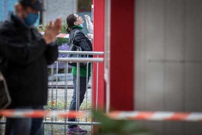 Slovakya'da Ulusal Test Seferberliği Devam Ediyor