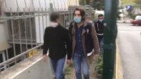 (Özel) Bayrampaşa'da Trafikte Motosikletle Seyrederken Havaya Ateş Açan İki Şahıs Yakalandı Haberi