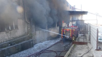 Tekstil Fabrikasındaki Yangın 4 Saatte Kontrol Altına Alındı