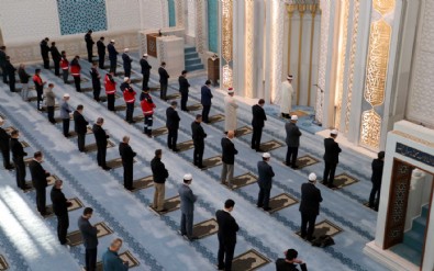 Yasaklara 'Cuma' arası!