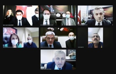 Bakan Koca, 7 İlin Sağlık Müdürü İle Video Konferansta Bir Araya Geldi