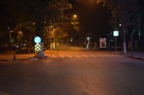 Malatya'da Cadde Ve Sokaklar Boş Kaldı