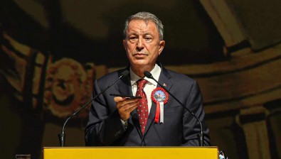 Bakan Akar, Türkiye - ABD ilişkilerini değerlendirdi: Görüş ayrılıkları olsa da iki ülkenin uzun bir işbirliği geleneği var