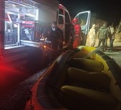 Bingöl'de Otomobil Baraj Gölüne Düştü, Sürücü Kayboldu