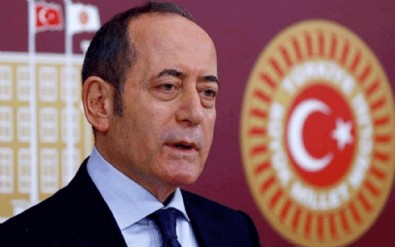 CHP İstanbul Milletvekili Mehmet Akif Hamzaçebi'den CHP'li Ünal Çeviköz'e sert sözler: Yabancılardan çağrı beklemek züldür