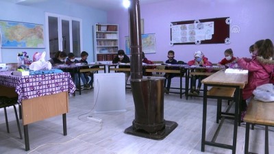 Diyarbakır'da Sürüntü Örneklerinin Alındığı Kovid-19 Kliniğinin Kapasitesi Artırıldı
